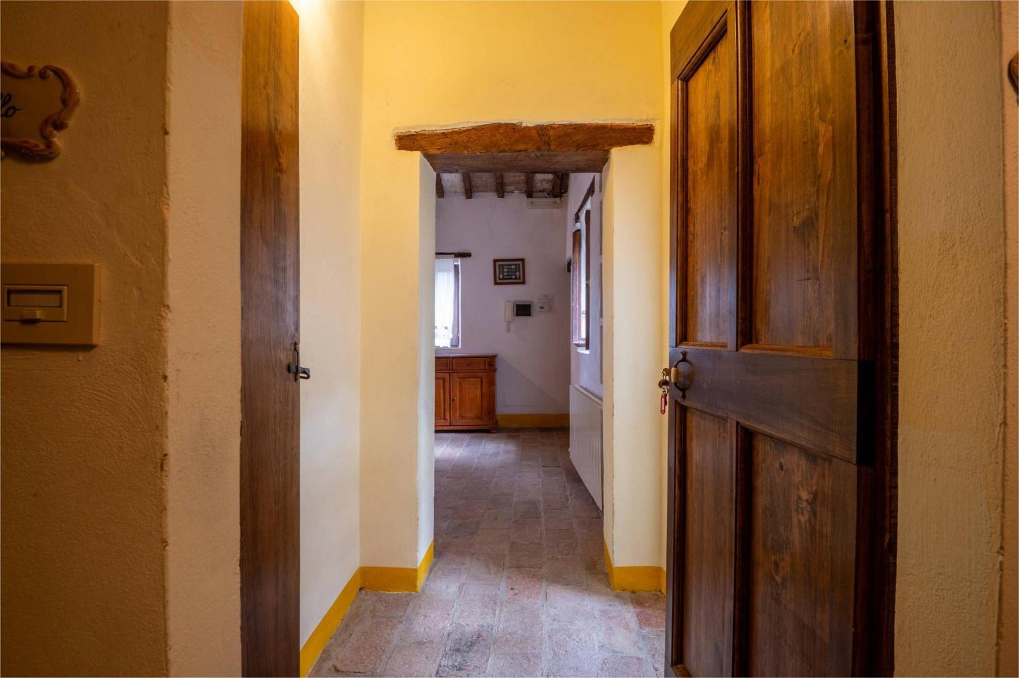 Castello Valenzino Bed and Breakfast Antognola Εξωτερικό φωτογραφία