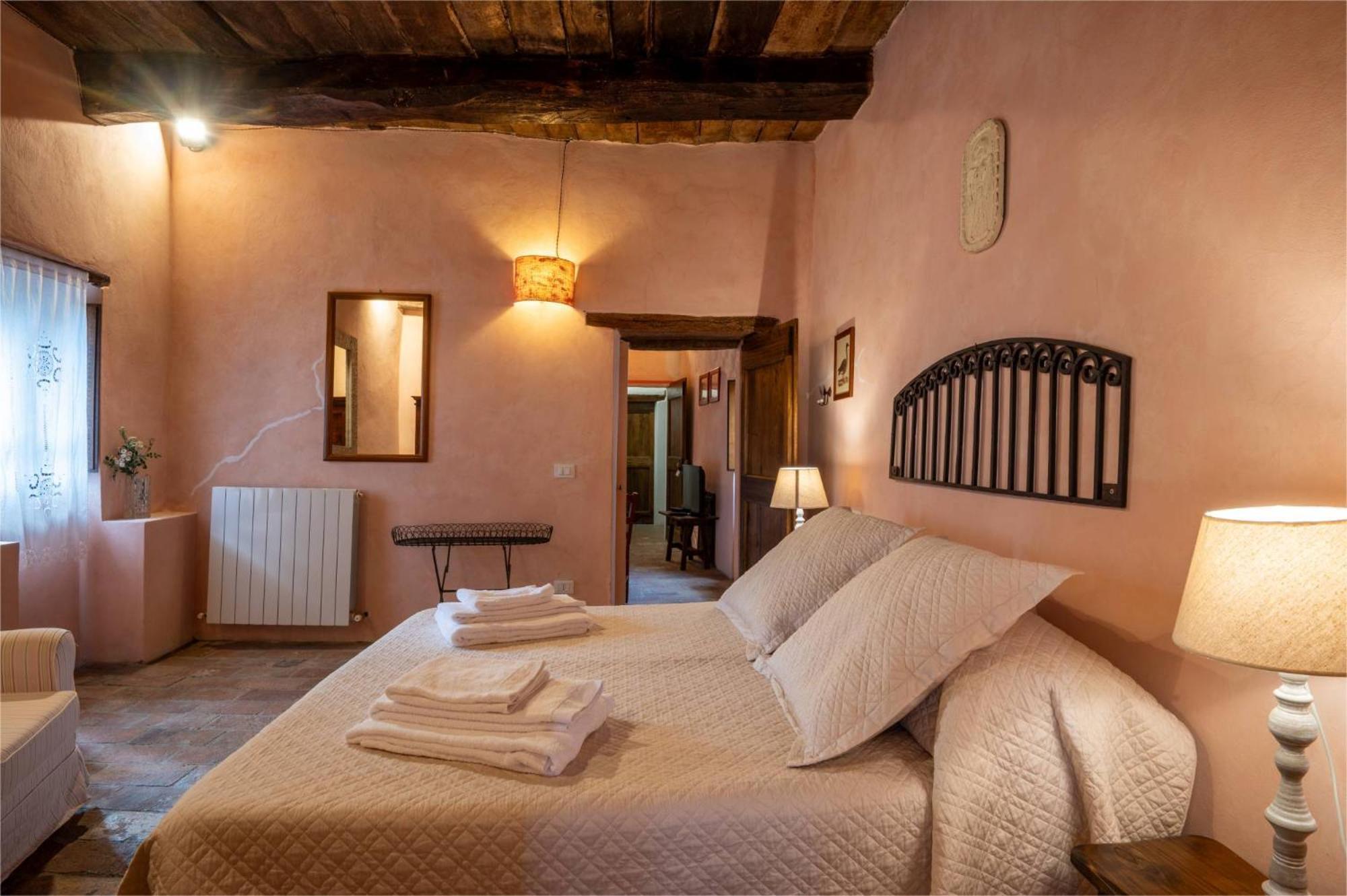 Castello Valenzino Bed and Breakfast Antognola Εξωτερικό φωτογραφία