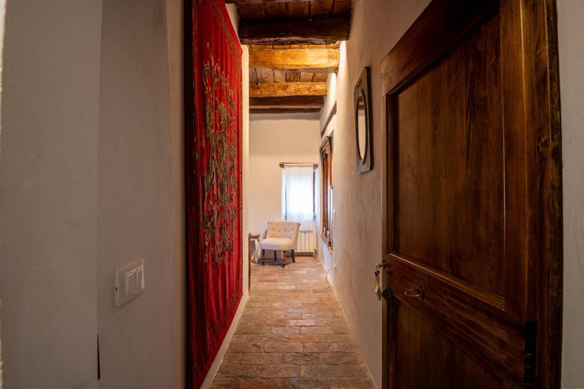 Castello Valenzino Bed and Breakfast Antognola Εξωτερικό φωτογραφία