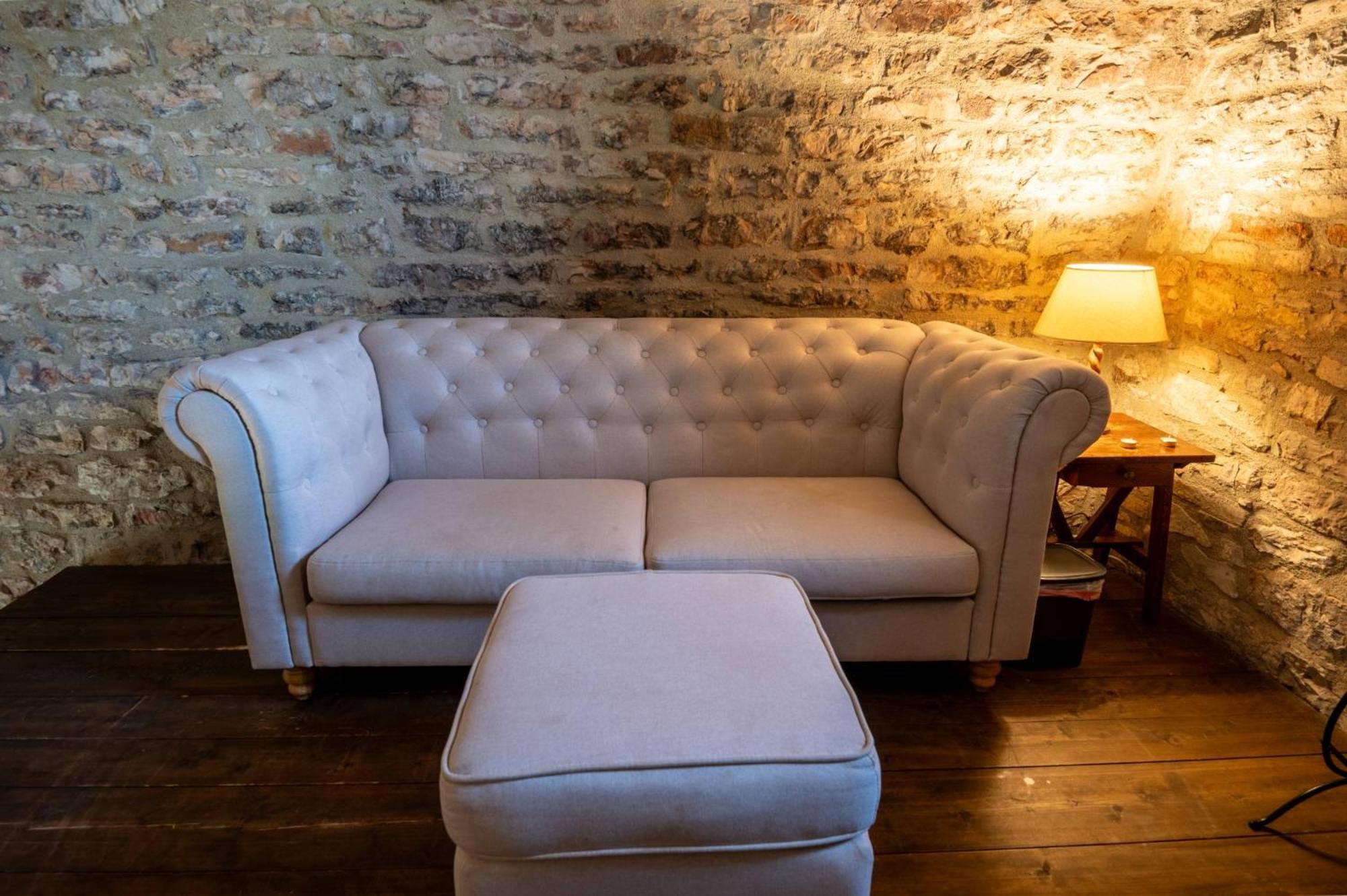 Castello Valenzino Bed and Breakfast Antognola Εξωτερικό φωτογραφία