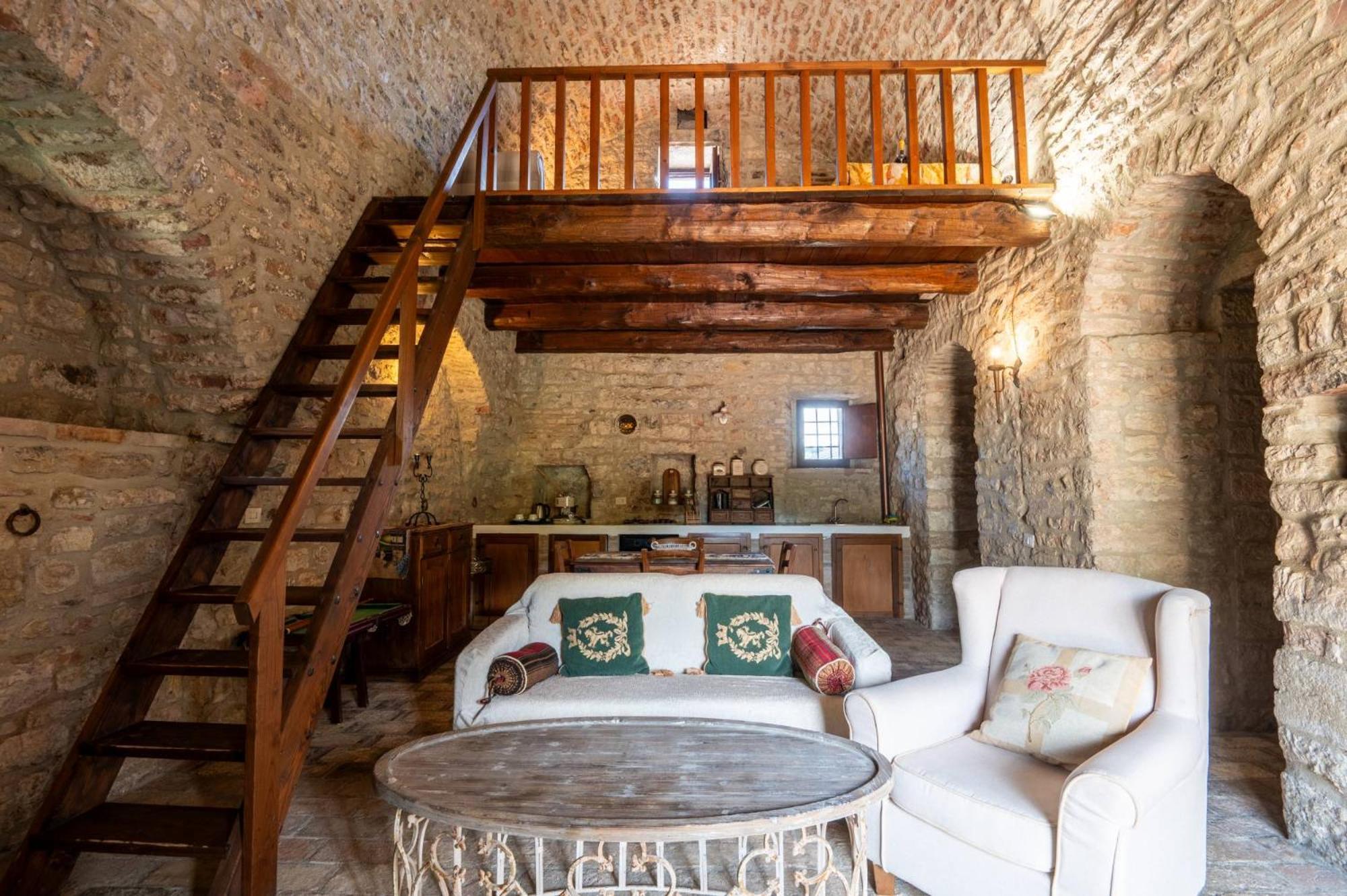 Castello Valenzino Bed and Breakfast Antognola Εξωτερικό φωτογραφία
